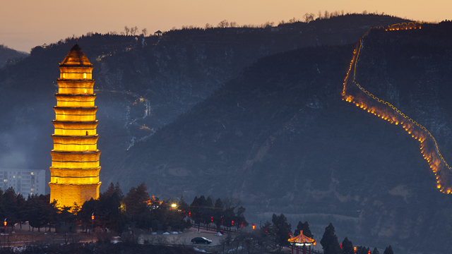 ����ϰ��ƽ��ʱ���й���ɫ�������˼��ָ���¡��Ӱ���ת�ͷ�չ���ơ�����